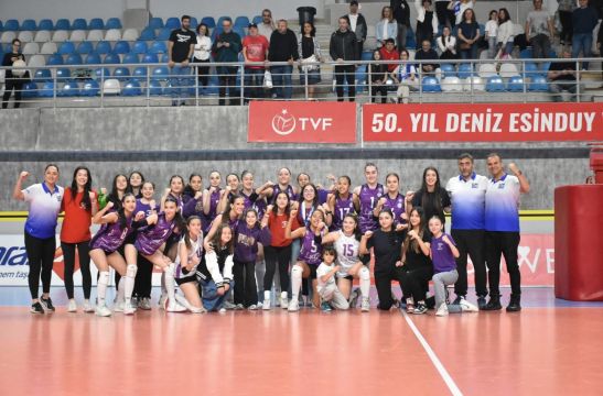 GEN KIZLAR FİNALLERDE RAKİP TANIMIYOR.ÇENGELKÖY 3-MİLAN 0