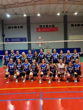 KÜÇÜK GELİŞİM KIZLARIMIZ KAZANAN TARAF OLDU.