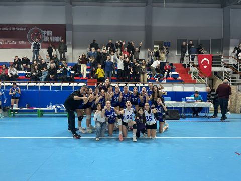 BİZİM KÜÇÜK KIZLAR 3-GALATASARAY 2